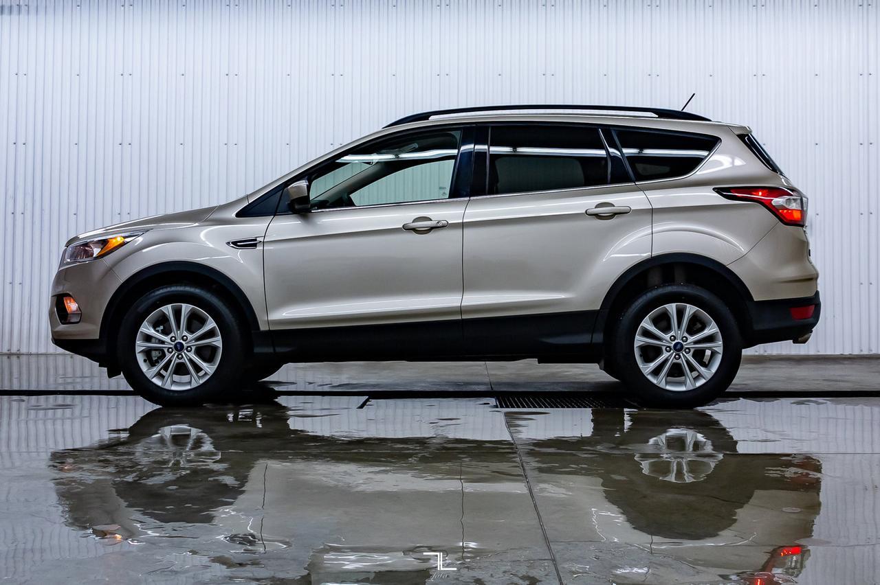 2018 Ford Escape AWD SE BCam Red Deer AB