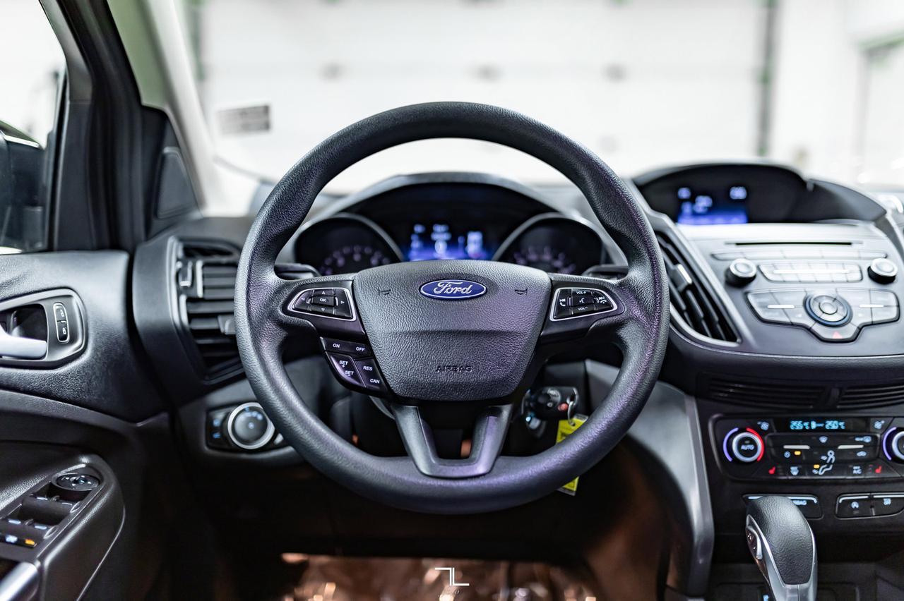 2018 Ford Escape AWD SE BCam Red Deer AB