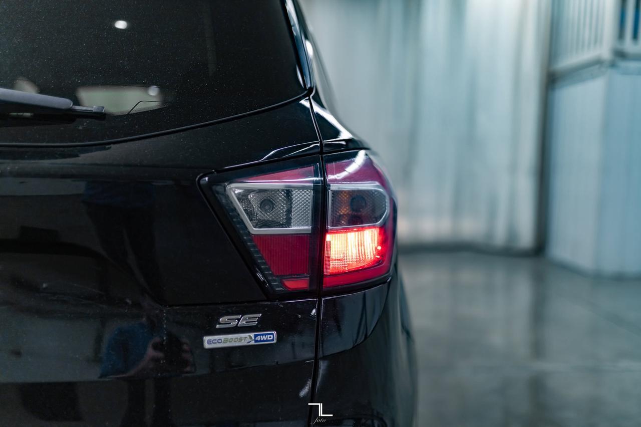 2018 Ford Escape AWD SE BCam Red Deer AB