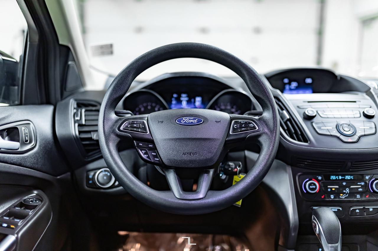 2018 Ford Escape AWD SE BCam Red Deer AB