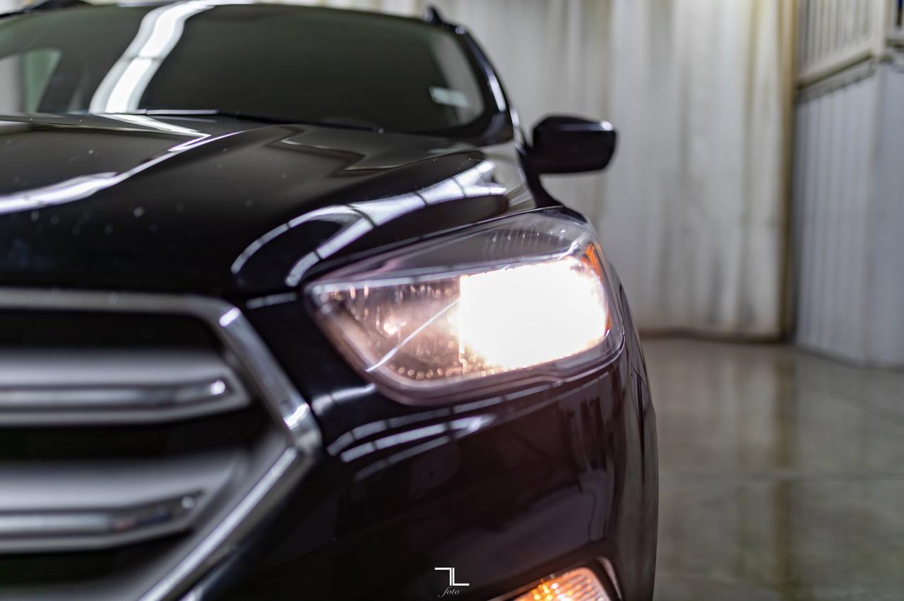 2018 Ford Escape AWD SE BCam Red Deer AB