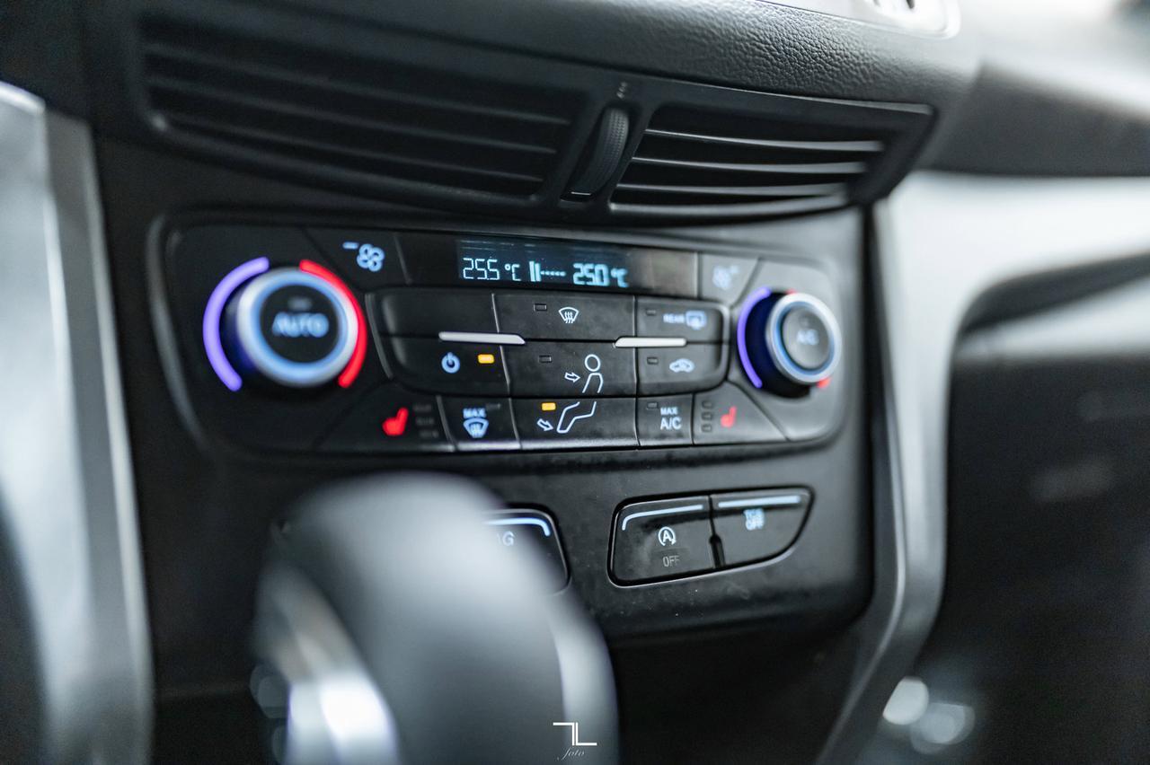 2018 Ford Escape AWD SE BCam Red Deer AB