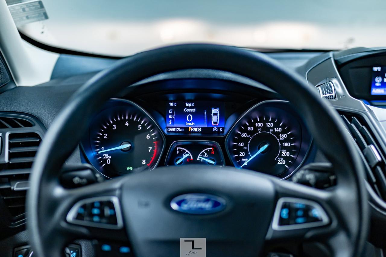 2018 Ford Escape AWD SE BCam Red Deer AB