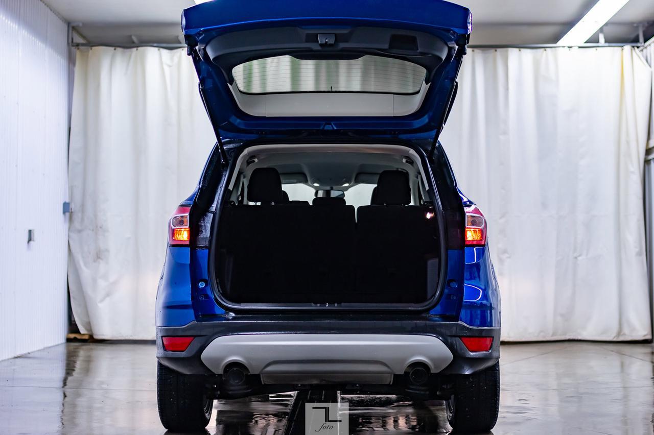 2018 Ford Escape AWD SE BCam Red Deer AB