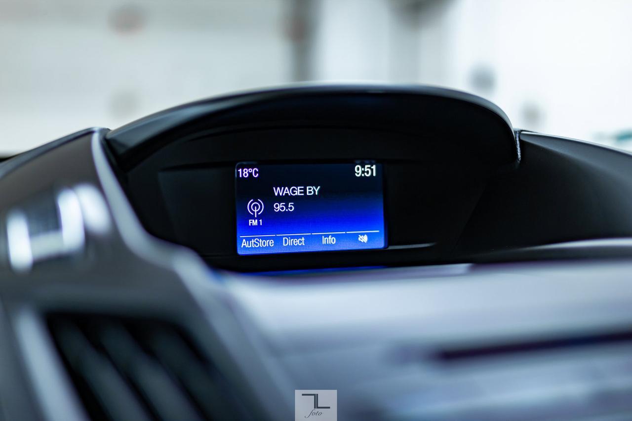 2018 Ford Escape AWD SE BCam Red Deer AB