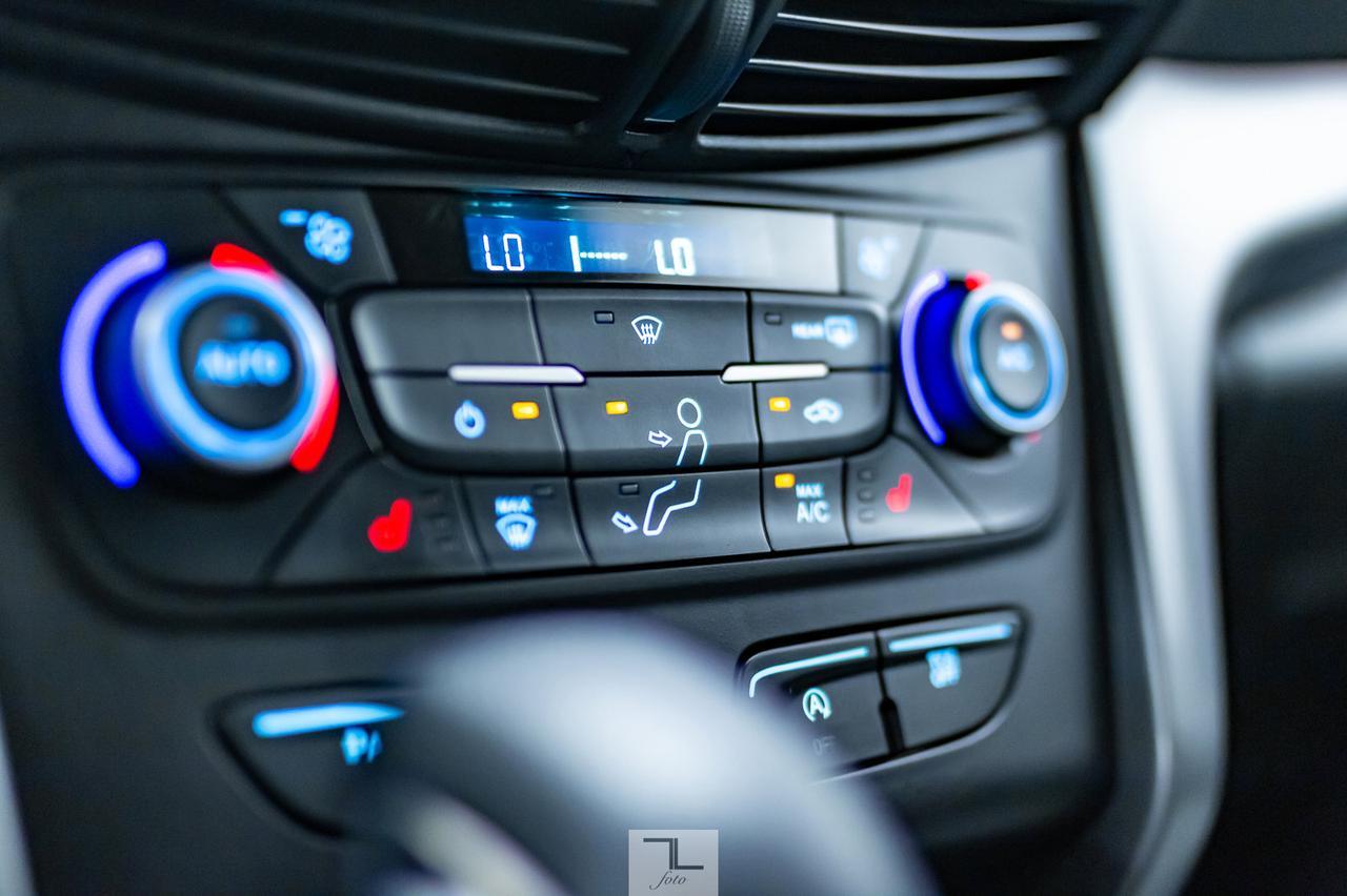 2018 Ford Escape AWD SE BCam Red Deer AB