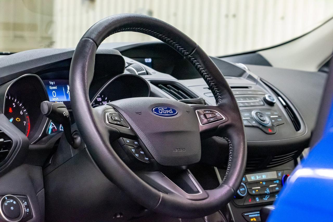 2018 Ford Escape AWD SE BCam Red Deer AB