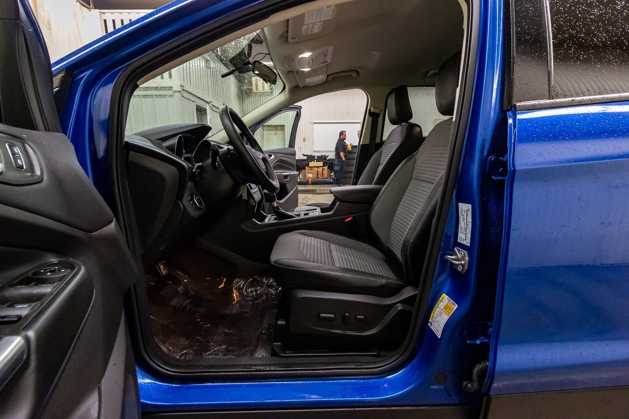 2018 Ford Escape AWD SE BCam Red Deer AB