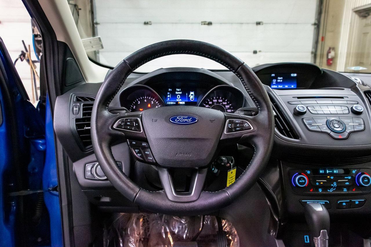 2018 Ford Escape AWD SE BCam Red Deer AB