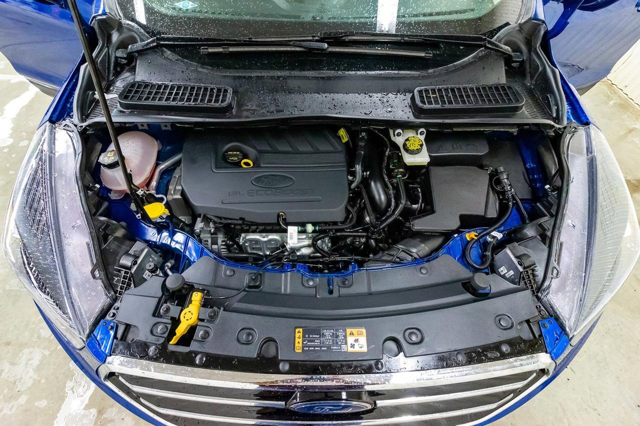 2018 Ford Escape AWD SE BCam Red Deer AB