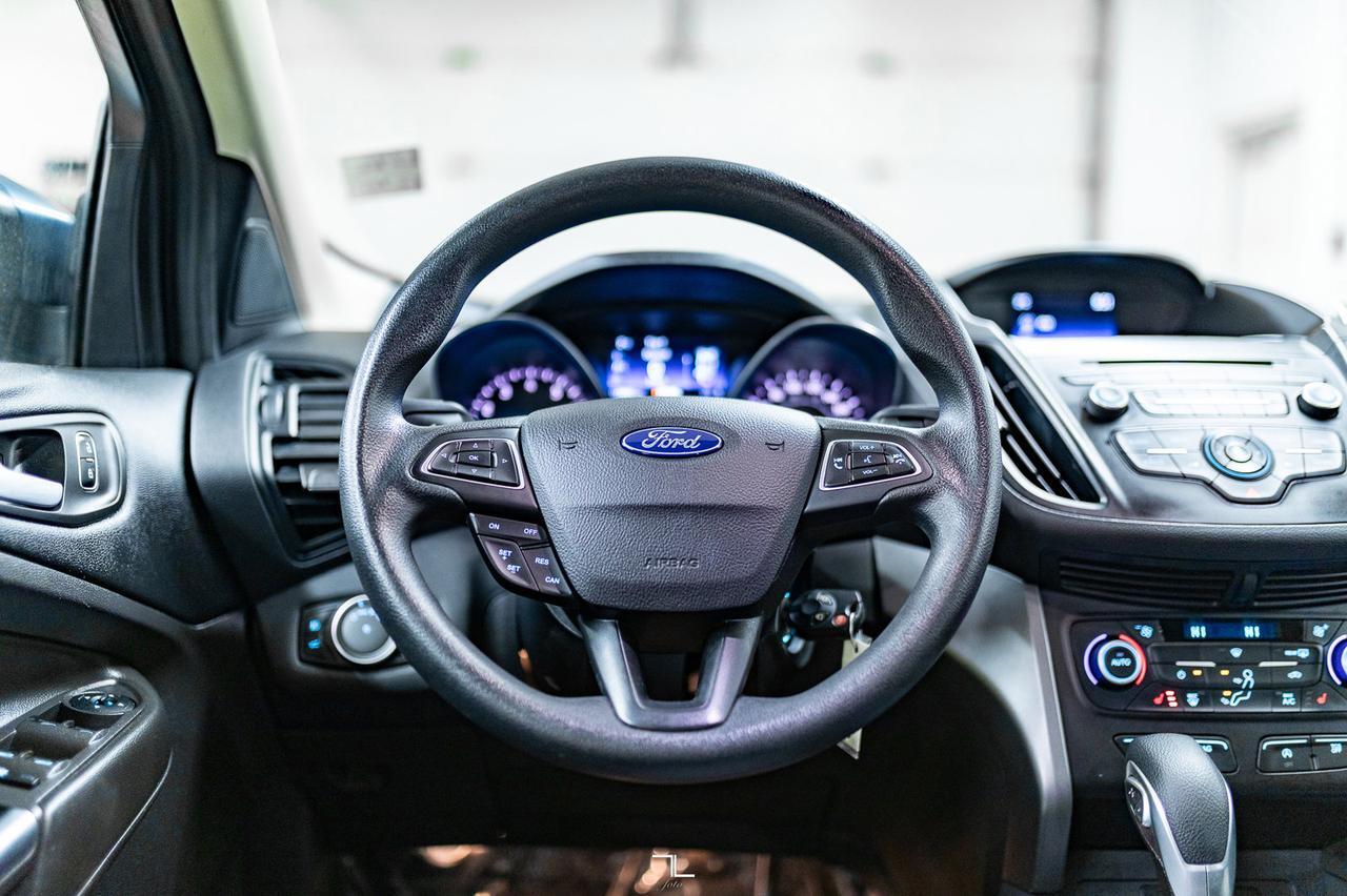 2018 Ford Escape AWD SE BCam Red Deer AB