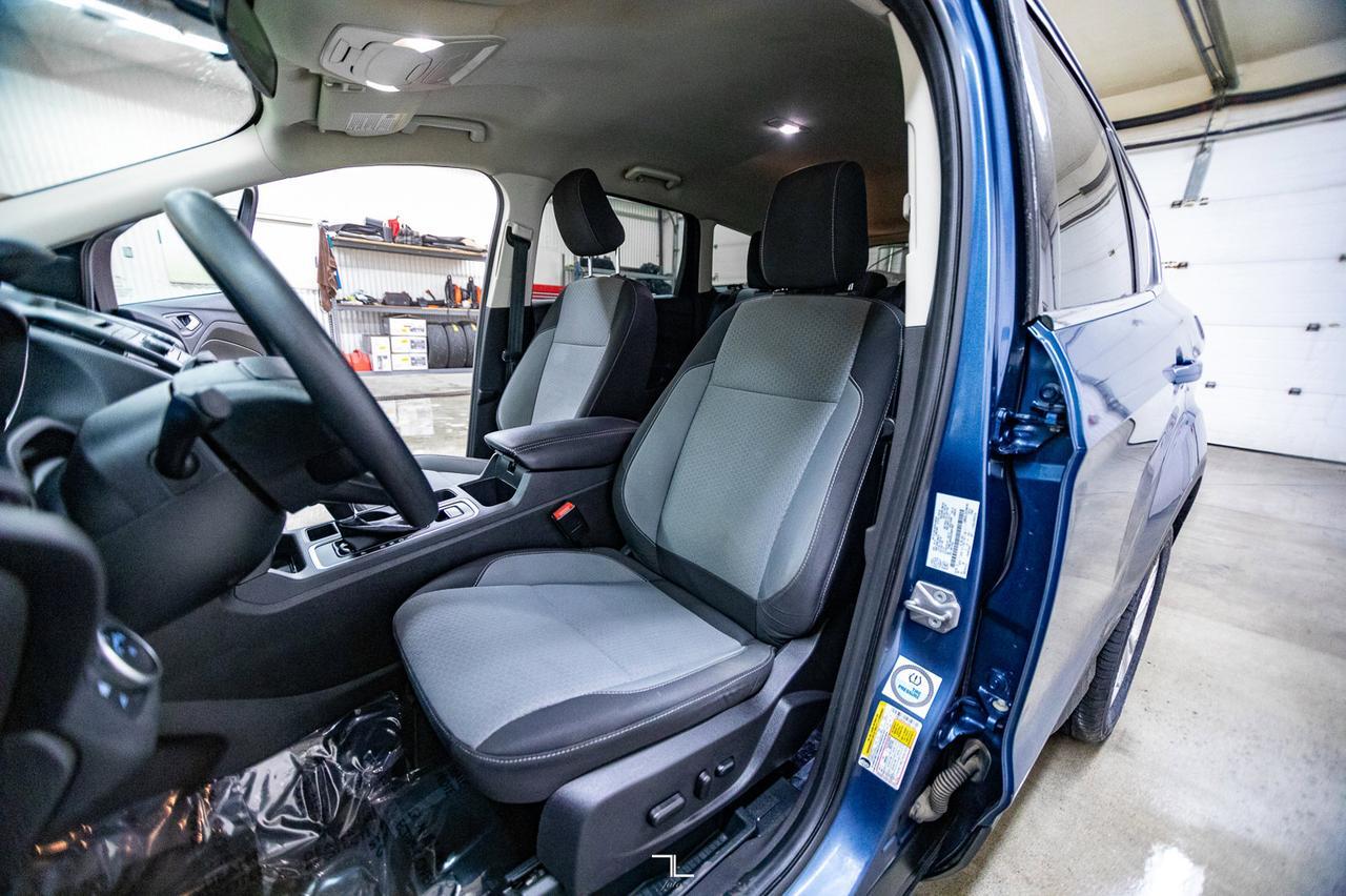 2018 Ford Escape AWD SE BCam Red Deer AB