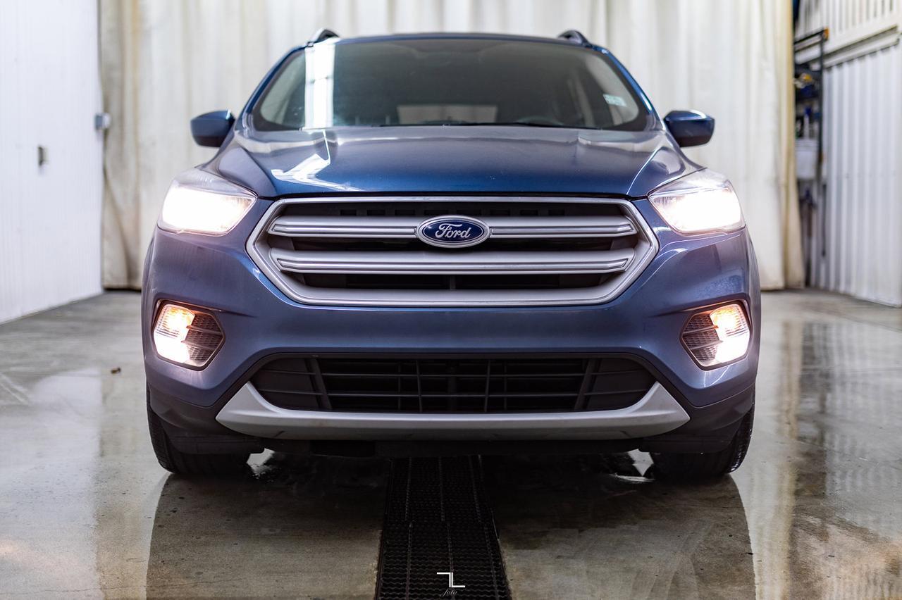 2018 Ford Escape AWD SE BCam Red Deer AB