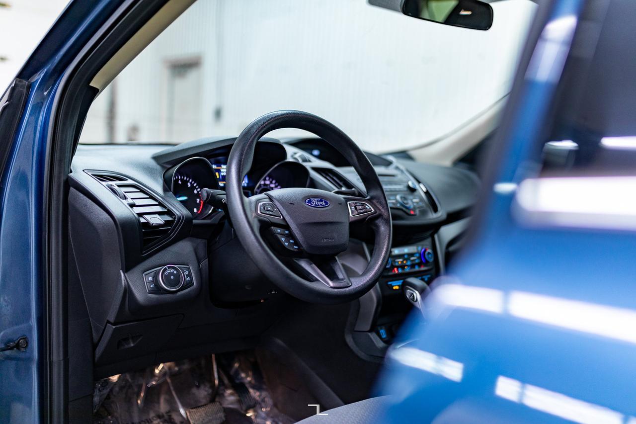 2018 Ford Escape AWD SE BCam Red Deer AB