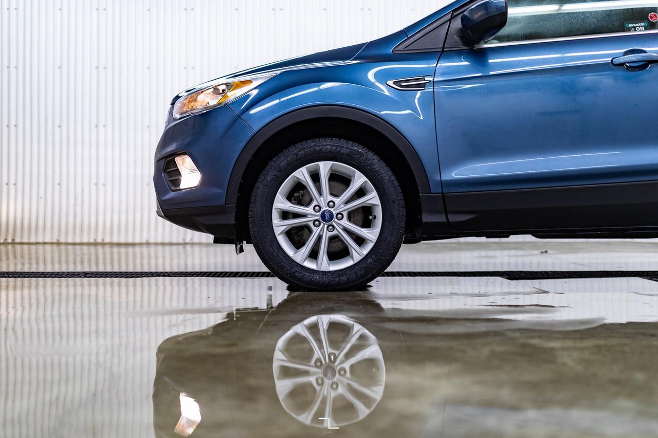 2018 Ford Escape AWD SE BCam Red Deer AB