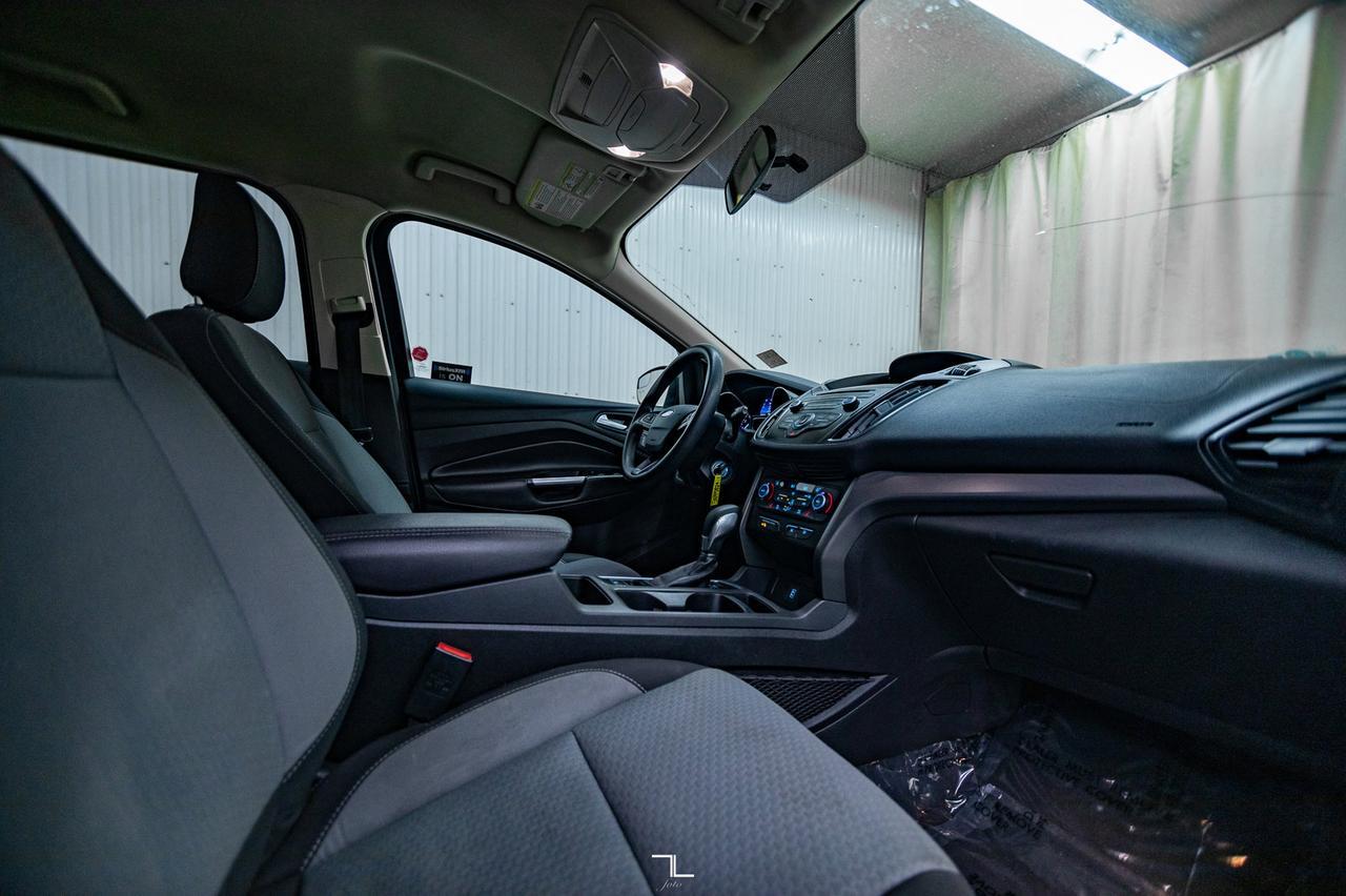 2018 Ford Escape AWD SE BCam Red Deer AB