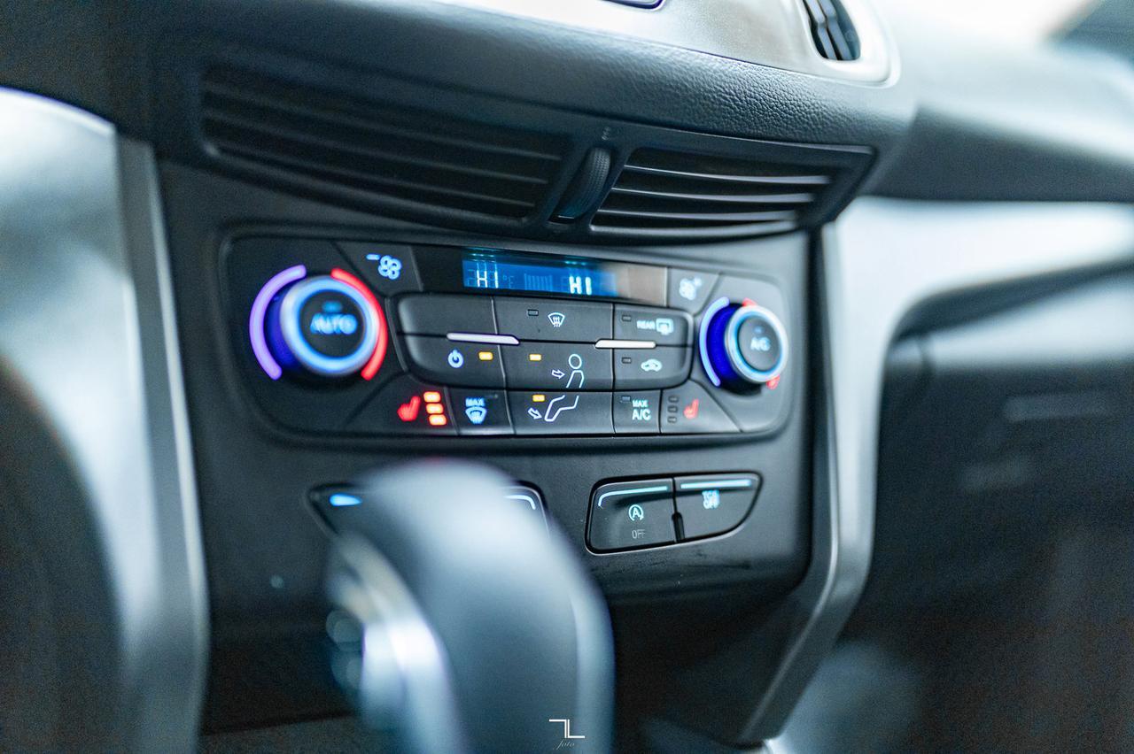 2018 Ford Escape AWD SE BCam Red Deer AB