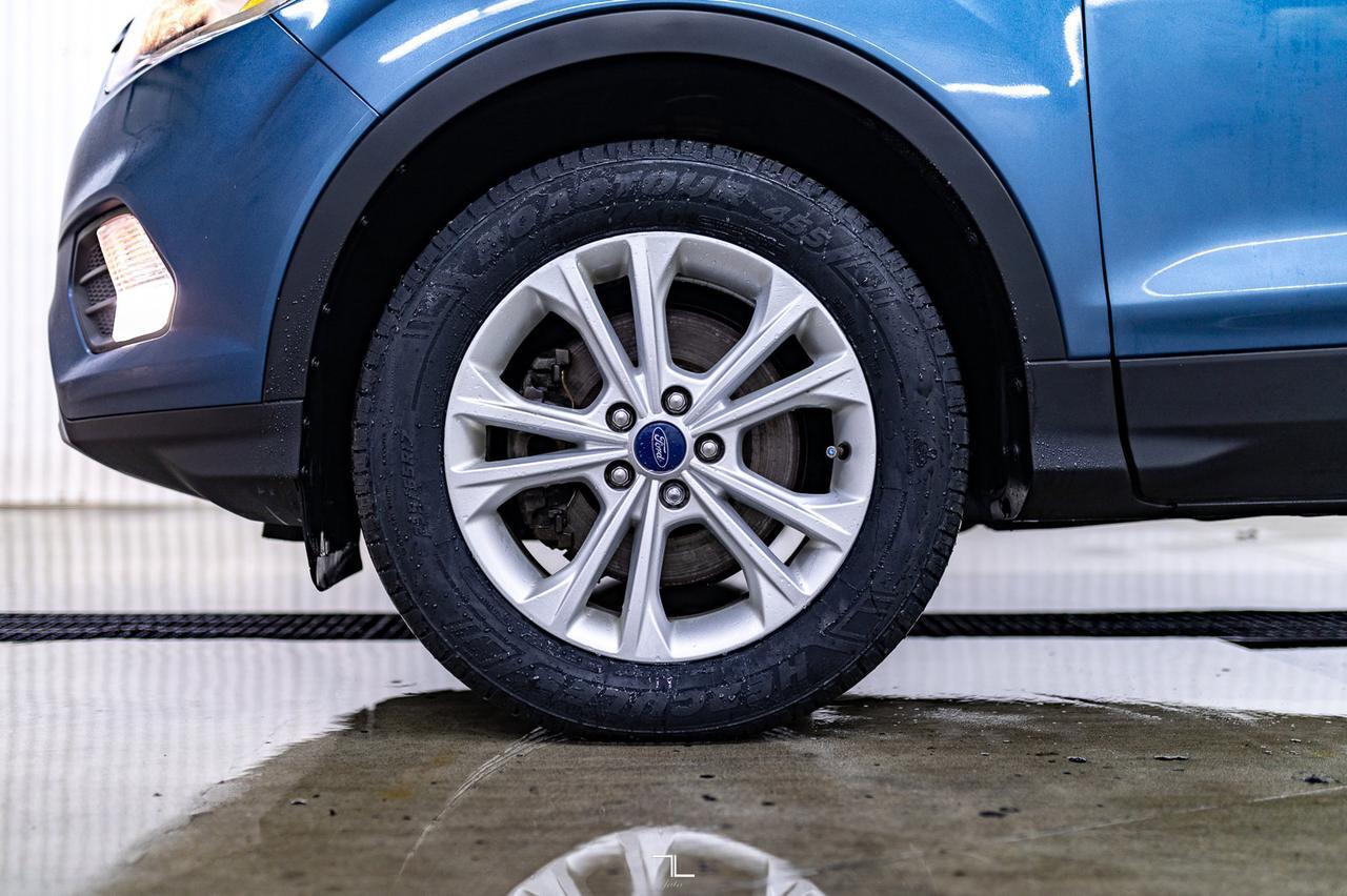 2018 Ford Escape AWD SE BCam Red Deer AB