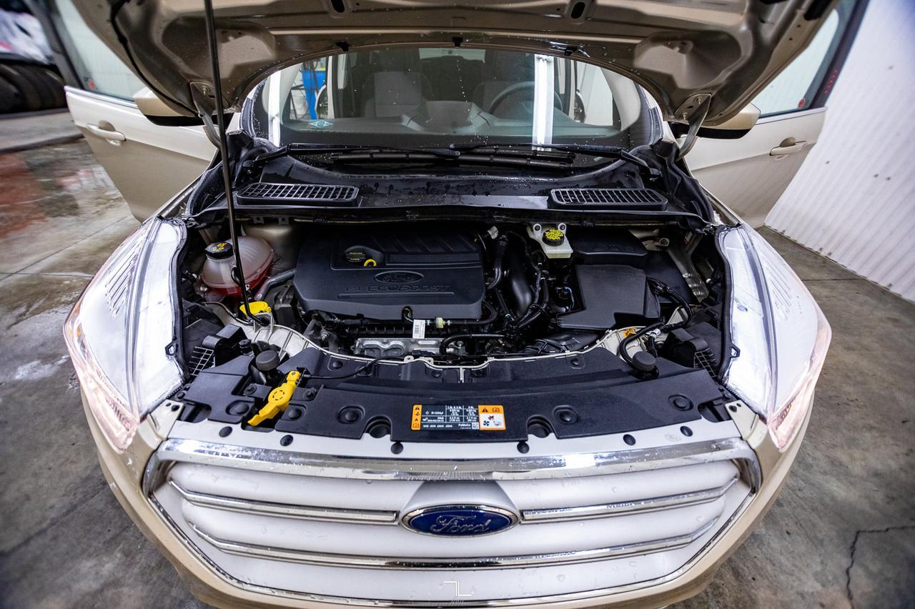 2018 Ford Escape AWD SE BCam Red Deer AB