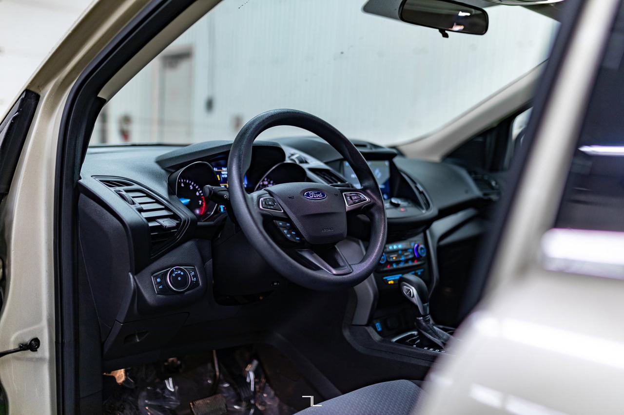 2018 Ford Escape AWD SE BCam Red Deer AB