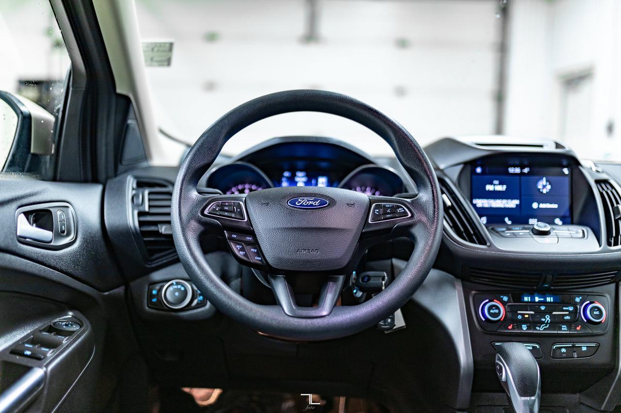 2018 Ford Escape AWD SE BCam Red Deer AB