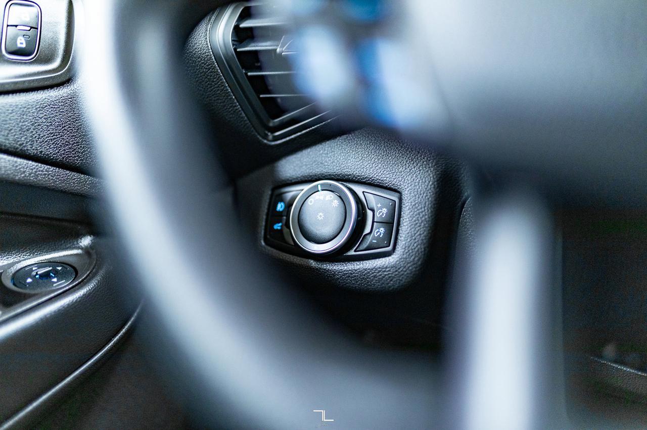 2018 Ford Escape AWD SE BCam Red Deer AB