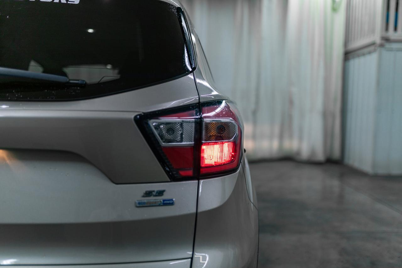 2018 Ford Escape AWD SE BCam Red Deer AB