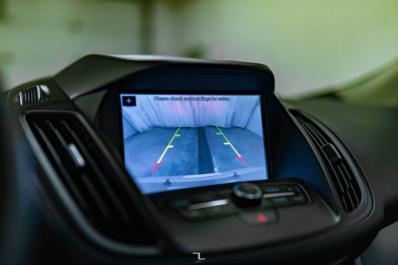 2018 Ford Escape AWD SE BCam Red Deer AB