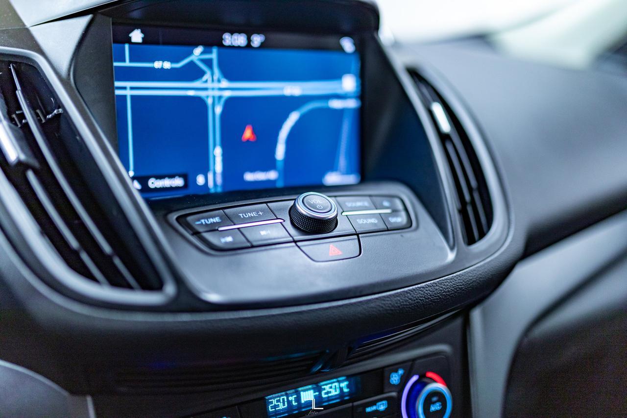 2018 Ford Escape AWD SE Nav BCam Red Deer AB