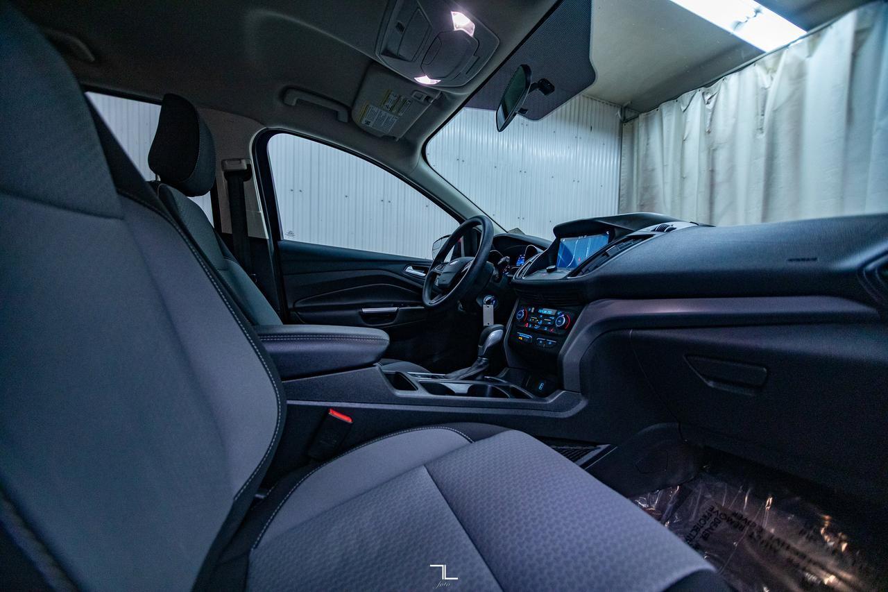 2018 Ford Escape AWD SE Nav BCam Red Deer AB