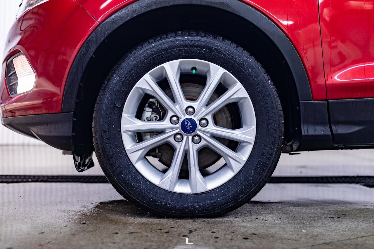 2018 Ford Escape AWD SE Nav BCam Red Deer AB