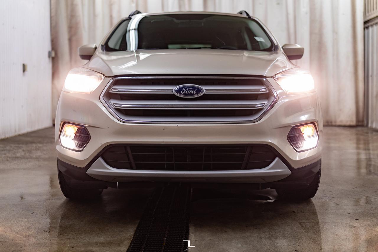 2018 Ford Escape AWD SE PSeat BCam Red Deer AB