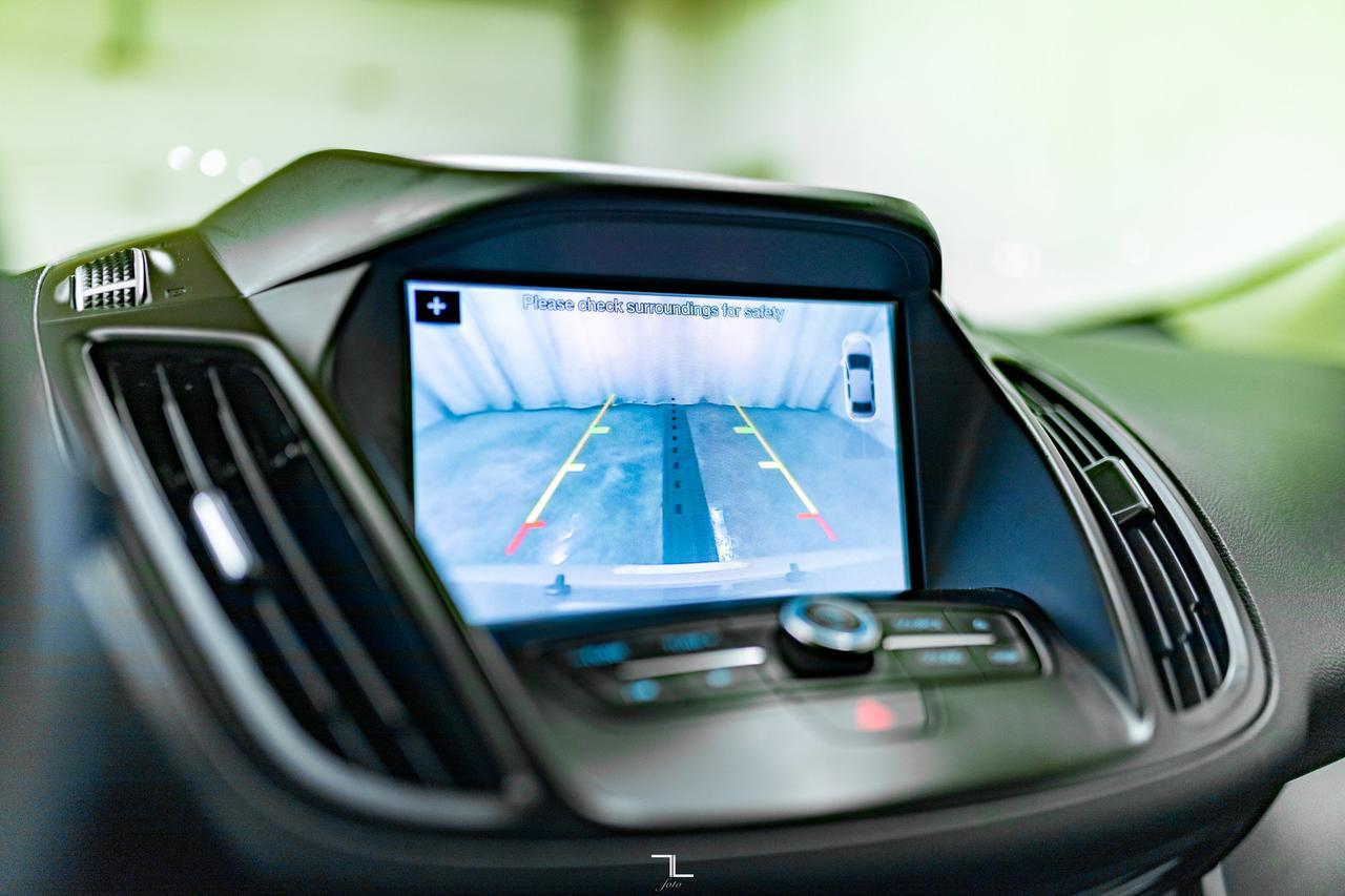 2018 Ford Escape AWD SE PSeat BCam Red Deer AB