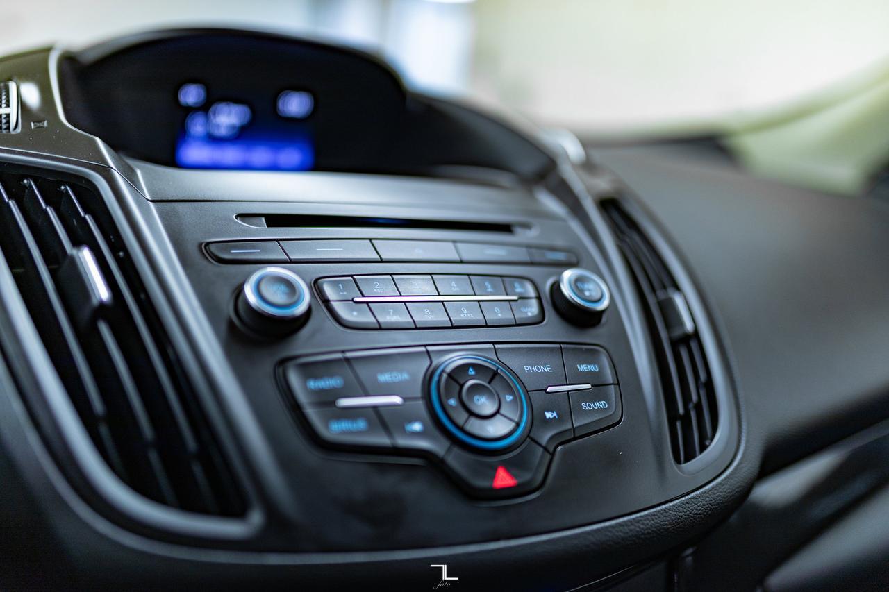 2018 Ford Escape AWD SE PSeat BCam Red Deer AB