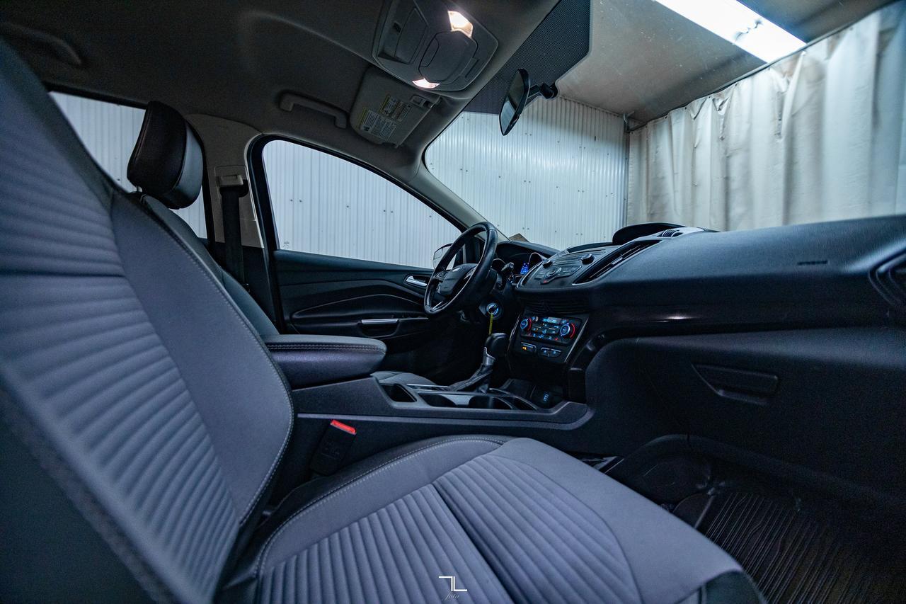 2018 Ford Escape AWD SE PSeat BCam Red Deer AB