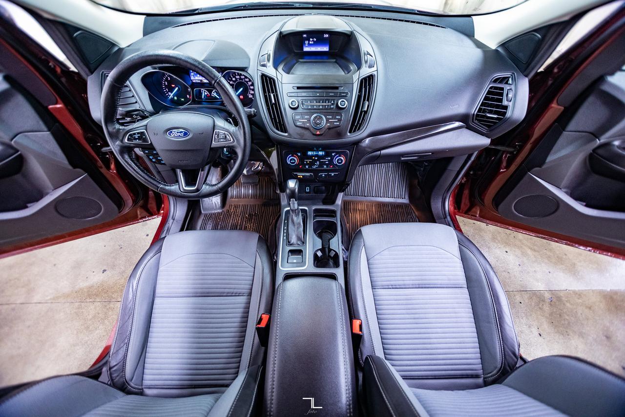 2018 Ford Escape AWD SE PSeat BCam Red Deer AB