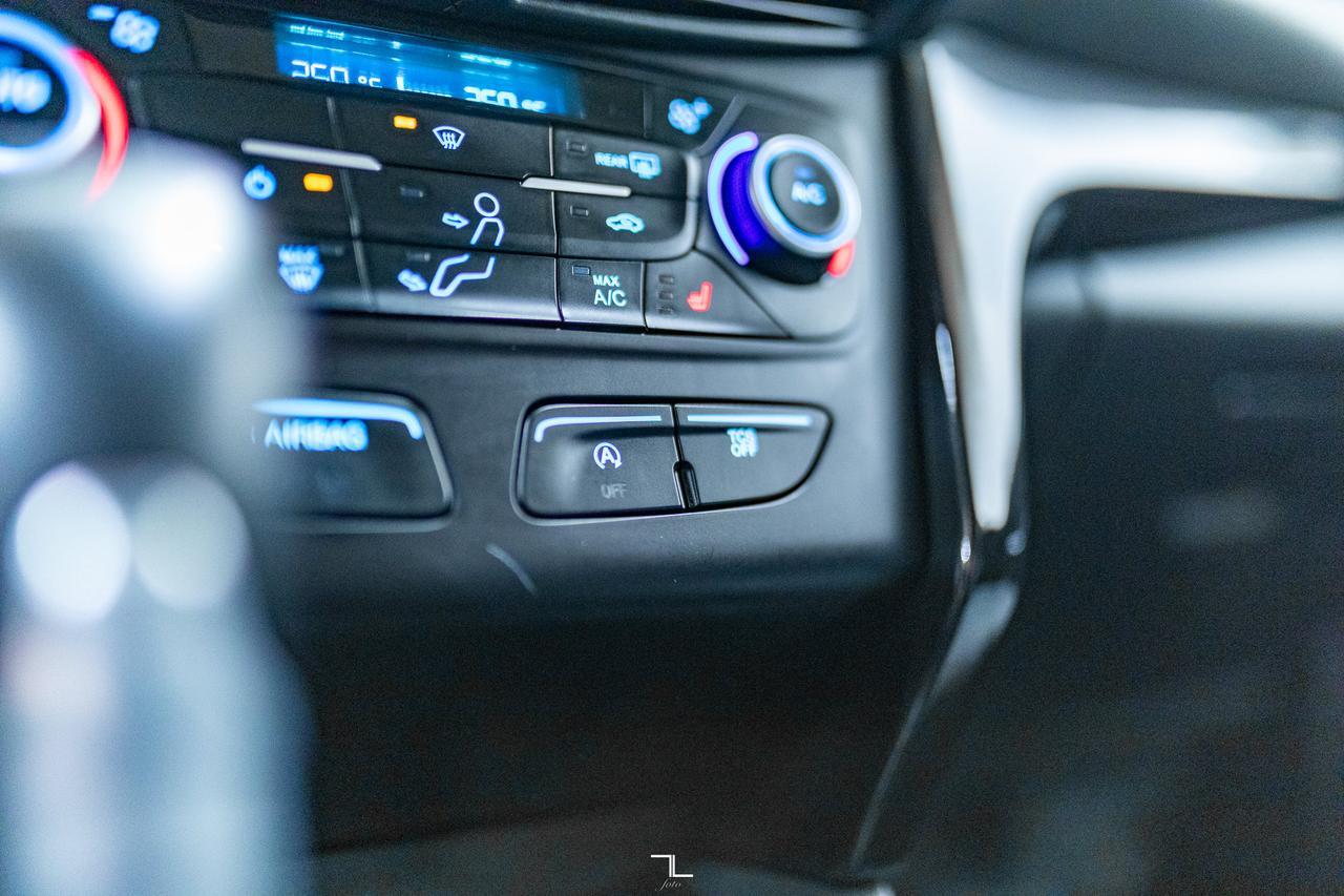 2018 Ford Escape AWD SE PSeat BCam Red Deer AB