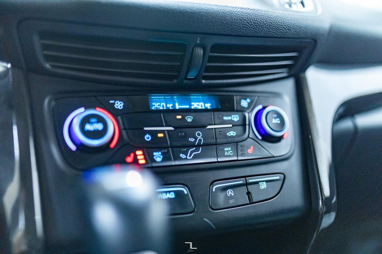 2018 Ford Escape AWD SE PSeat BCam Red Deer AB