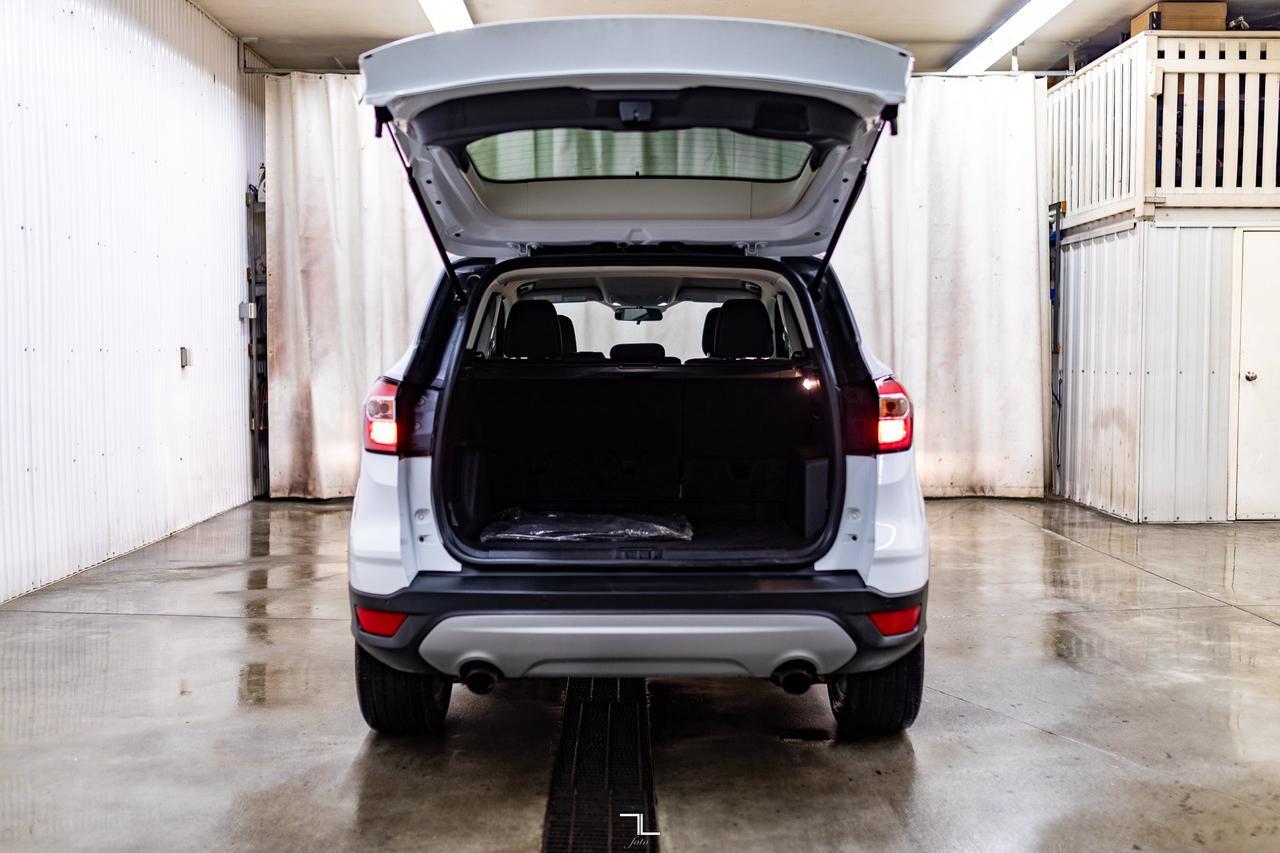 2018 Ford Escape AWD SE PSeat BCam Red Deer AB