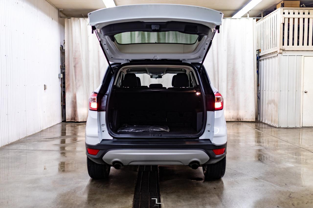 2018 Ford Escape AWD SE PSeat BCam Red Deer AB