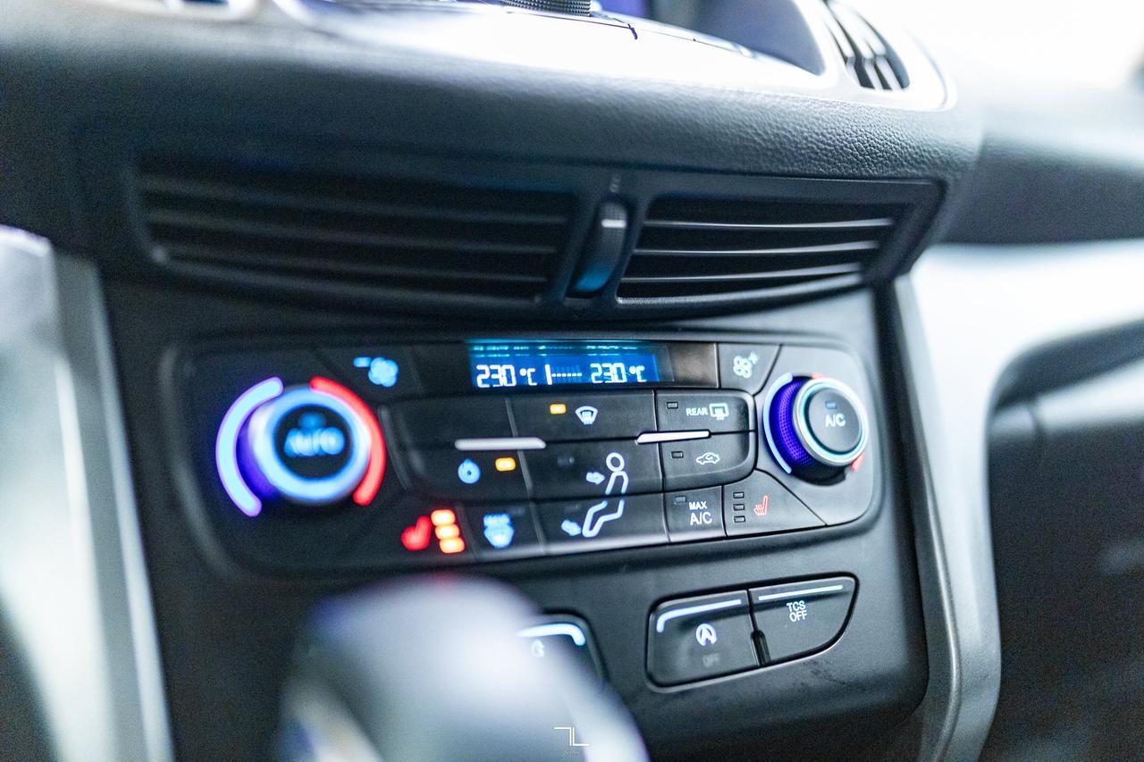 2018 Ford Escape AWD SE PSeat BCam Red Deer AB