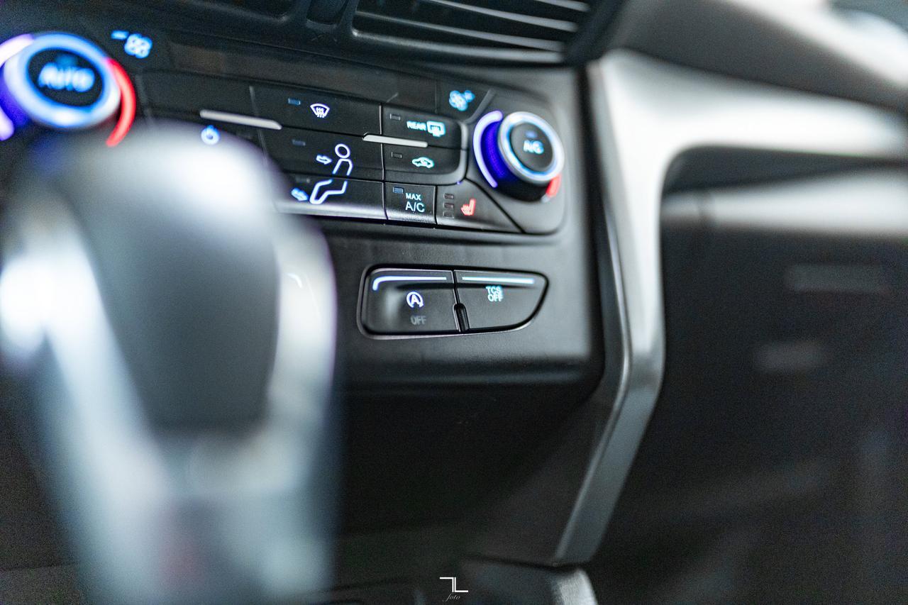 2018 Ford Escape AWD SE PSeat BCam Red Deer AB