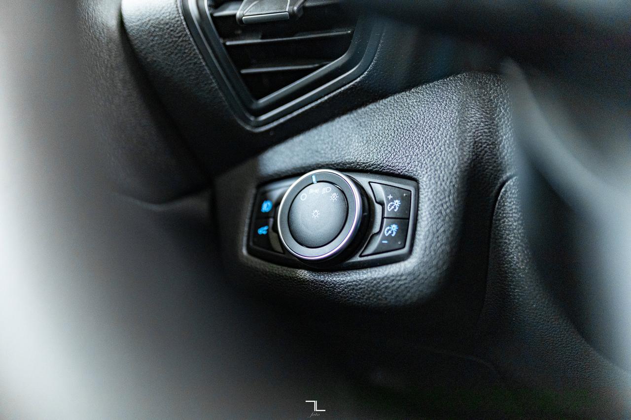 2018 Ford Escape AWD SE PSeat BCam Red Deer AB