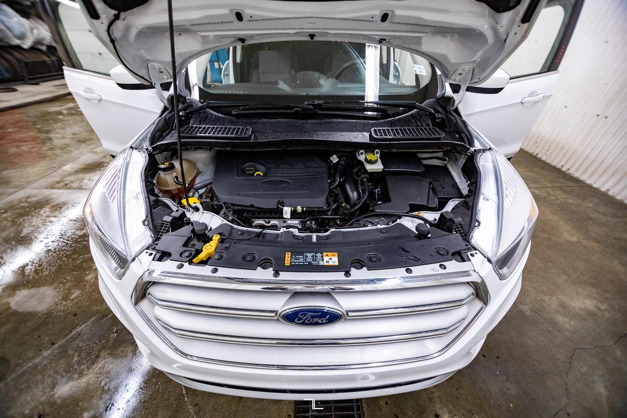 2018 Ford Escape AWD SE PSeat BCam Red Deer AB