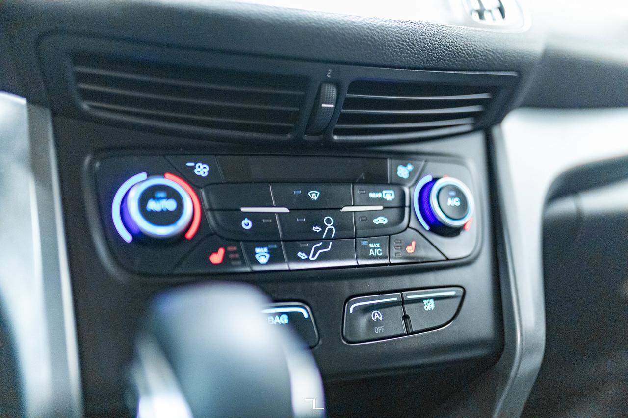 2018 Ford Escape AWD SE PSeat BCam Red Deer AB