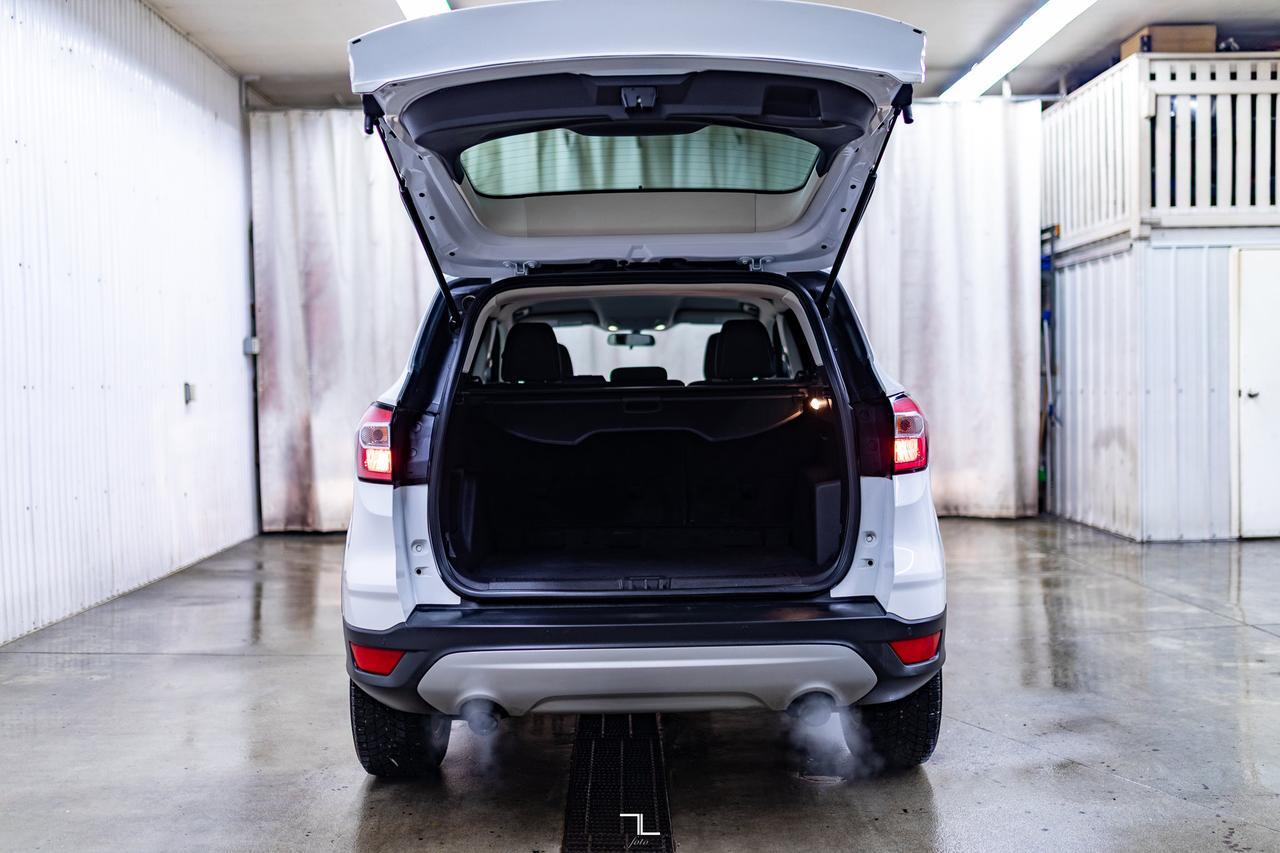 2018 Ford Escape AWD SE PSeat BCam Red Deer AB