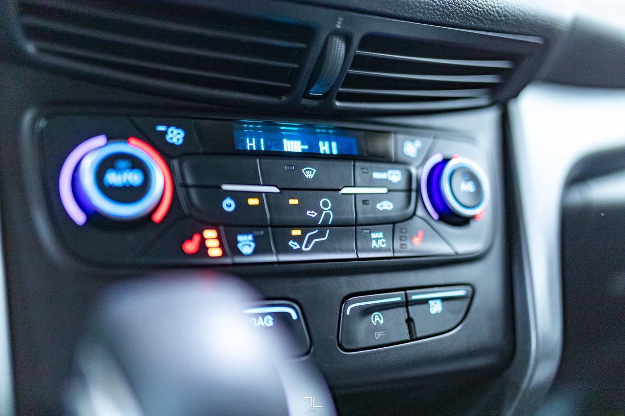 2018 Ford Escape AWD SE PSeat BCam Red Deer AB