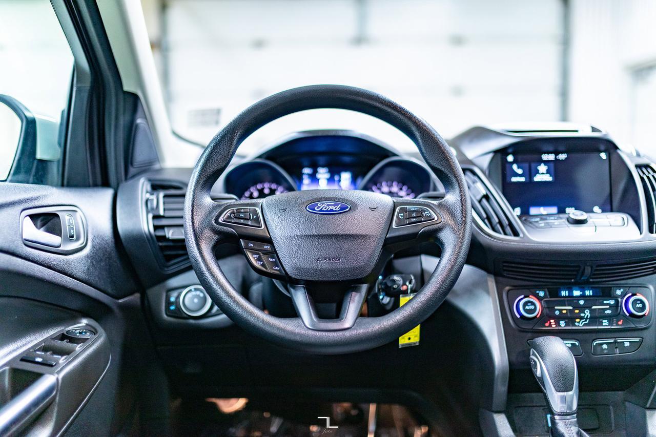 2018 Ford Escape AWD SE PSeat BCam Red Deer AB