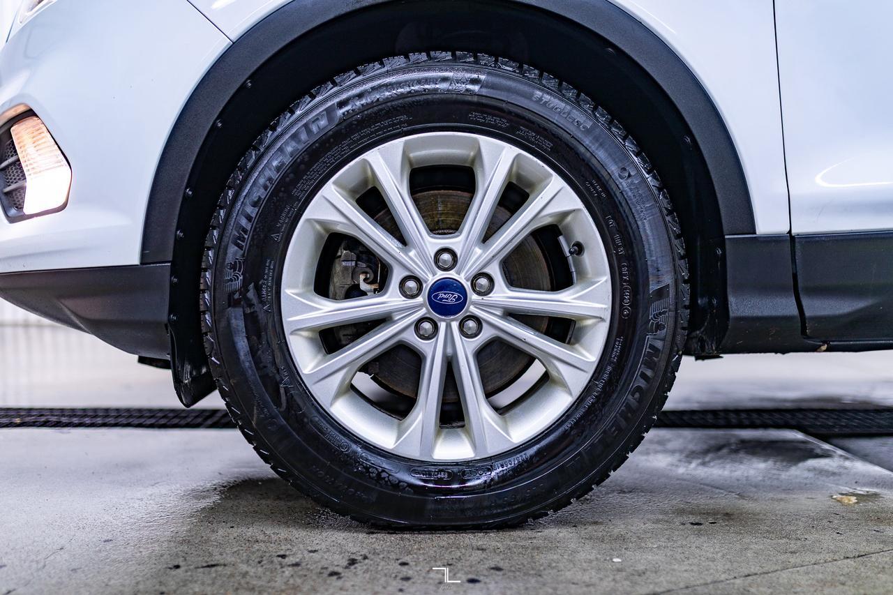 2018 Ford Escape AWD SE PSeat BCam Red Deer AB