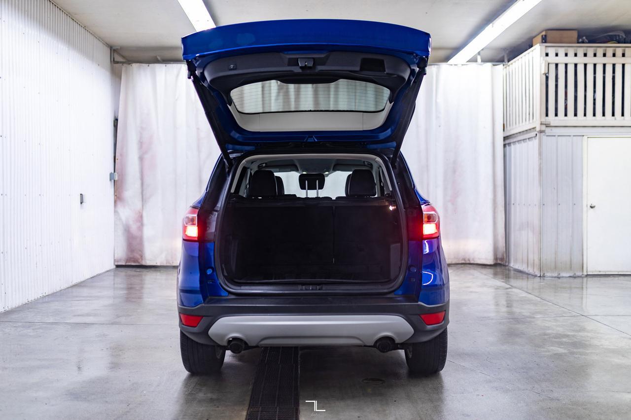 2018 Ford Escape AWD SEL Leather BCam Red Deer AB